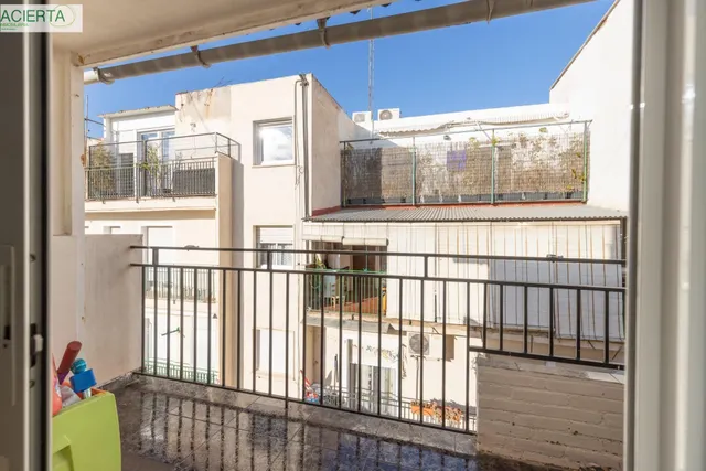 Ático reformado con ascensor, terraza y chimenea, listo para entrar a vivir — 7
