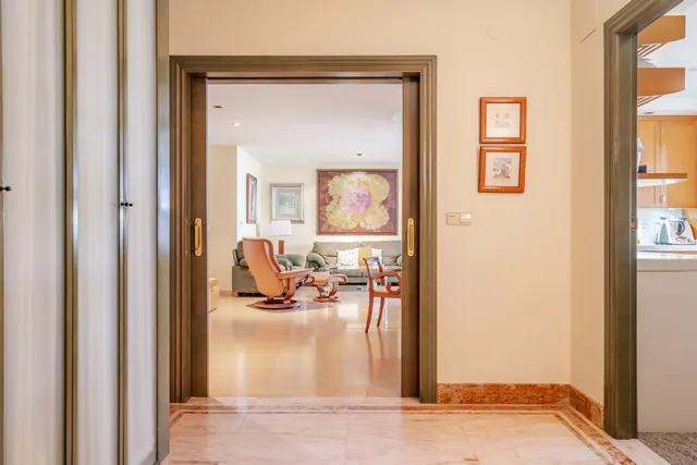 Chalet exclusivo en  una sola planta en el centro de La Zubia 5 dormitorios, piscina  y garaje — 22