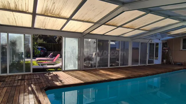 Original chalet con piscina cubierta — 4