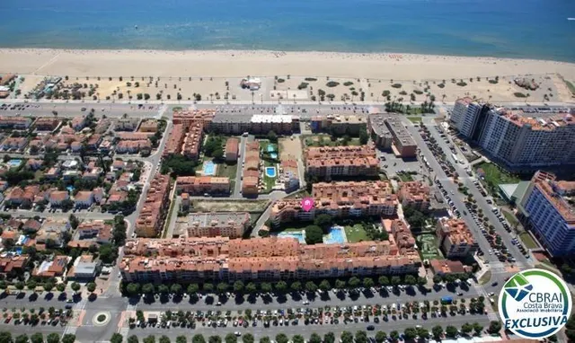 GRAN RESERVA – Apartamento reformado con licencia turística a 75 m de la playa — 27
