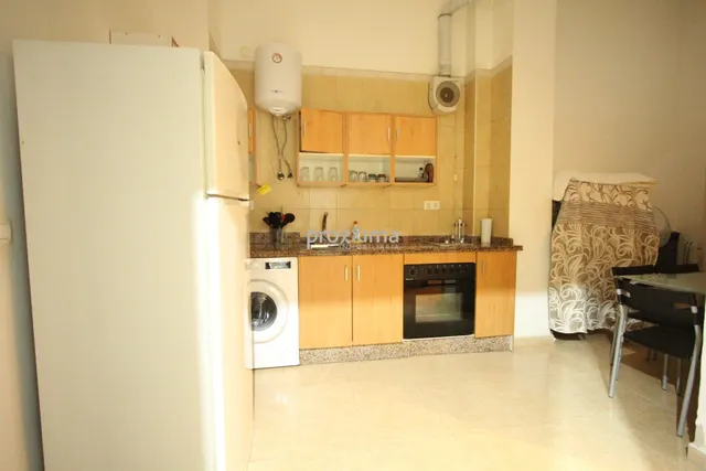 ¡Apartamento Singular en Planta Baja para Estancias Cortas! - foto 3