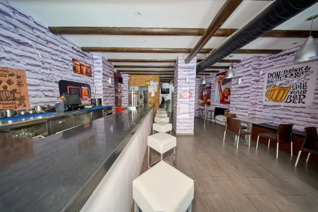 Oportunidad de bar en el corazón de Granada — 4