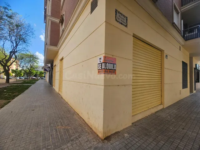 Local comercial 136m² en alquiler - Massanassa