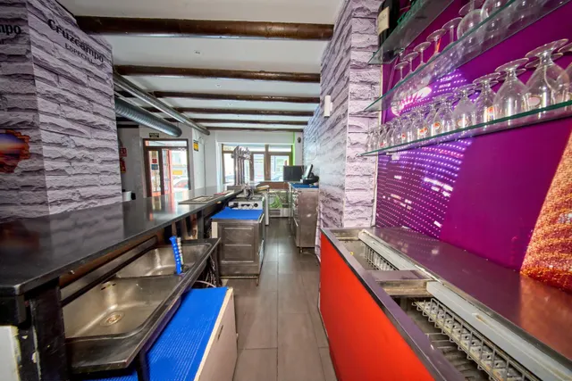 Oportunidad de bar en el corazón de Granada — 14