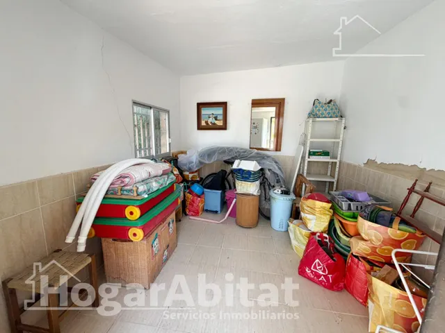 CHALET CON PISCINA, GARAJE Y TERRAZA — 41