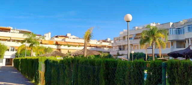 Piso con garaje y terraza en la zona de chapin — 2