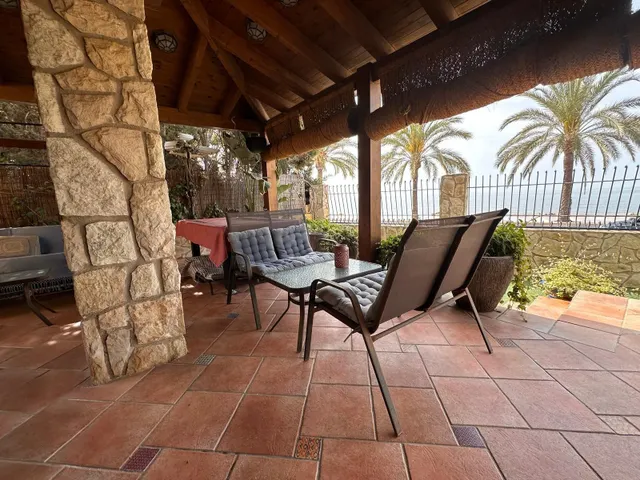 Exclusivo Chalet en Primera Línea de Mar en Santa Pola — 41