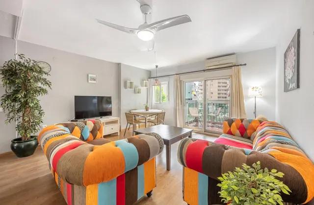 Vivienda con terraza y vistas al mar en Avenida de las Gavio - foto 2