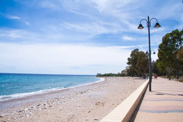Nueva urbanización a 100 metros del mar. — 13