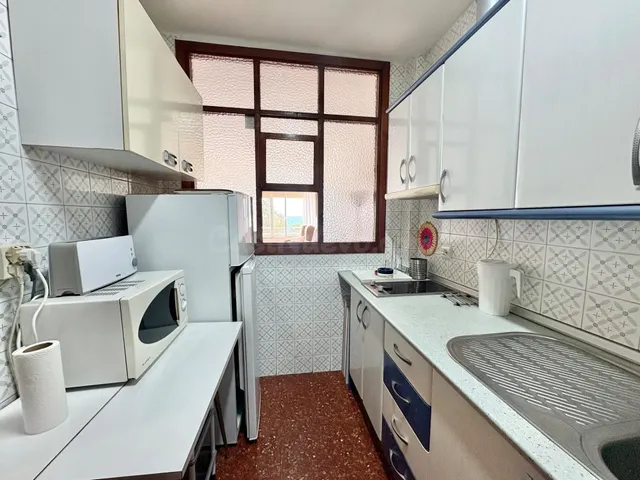Precioso apartamento en primera linea Torre del Mar - foto 4