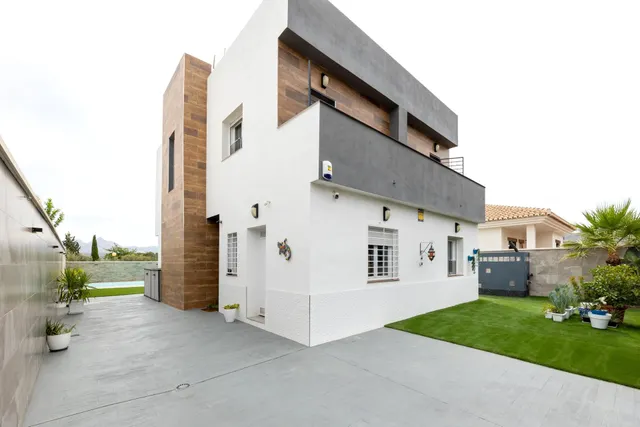 Impresionante Chalet con Piscina y Vistas Espectaculares ‍♂️ — 40