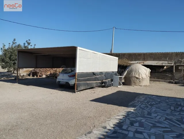 CASA DE CAMPO CON ALMACÉN EN LORCA - foto 3