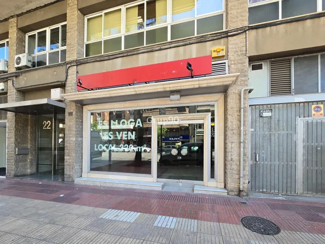 LOCAL COMERCIAL EN ZONA RICARDO VINYES