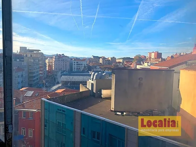 Oficina con 4 despachos en el centro de Santander - foto 4