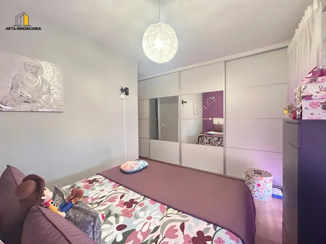 CHALET ADOSADO TOTALMENTE REFORMADO · CALIDAD, LUZ Y CONFORT — 13