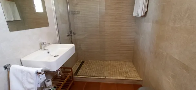 PRECIOSO HOTEL, TOTALMENTE REFORMADO EN ARCOS DE LA FRONTERA — 30