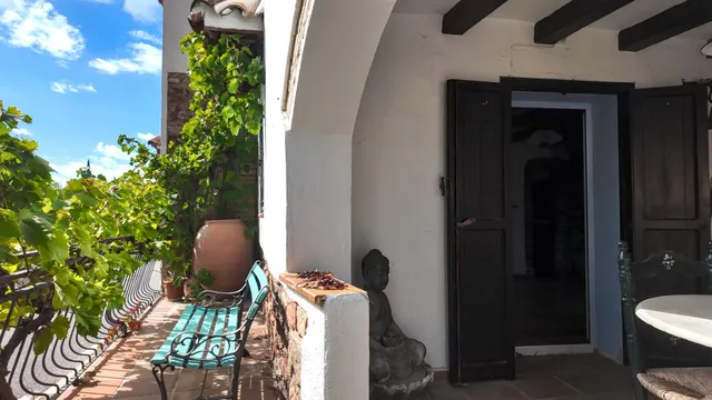 Terraza, balcón y estancias espaciosas integradas en la tranquilidad de Vacarisses — 30