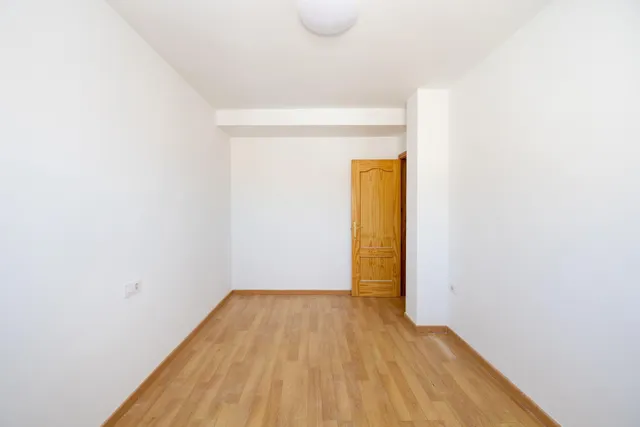 MAGNIFICO PISO EN ALQUILER CON OPCION A COMPRA — 25