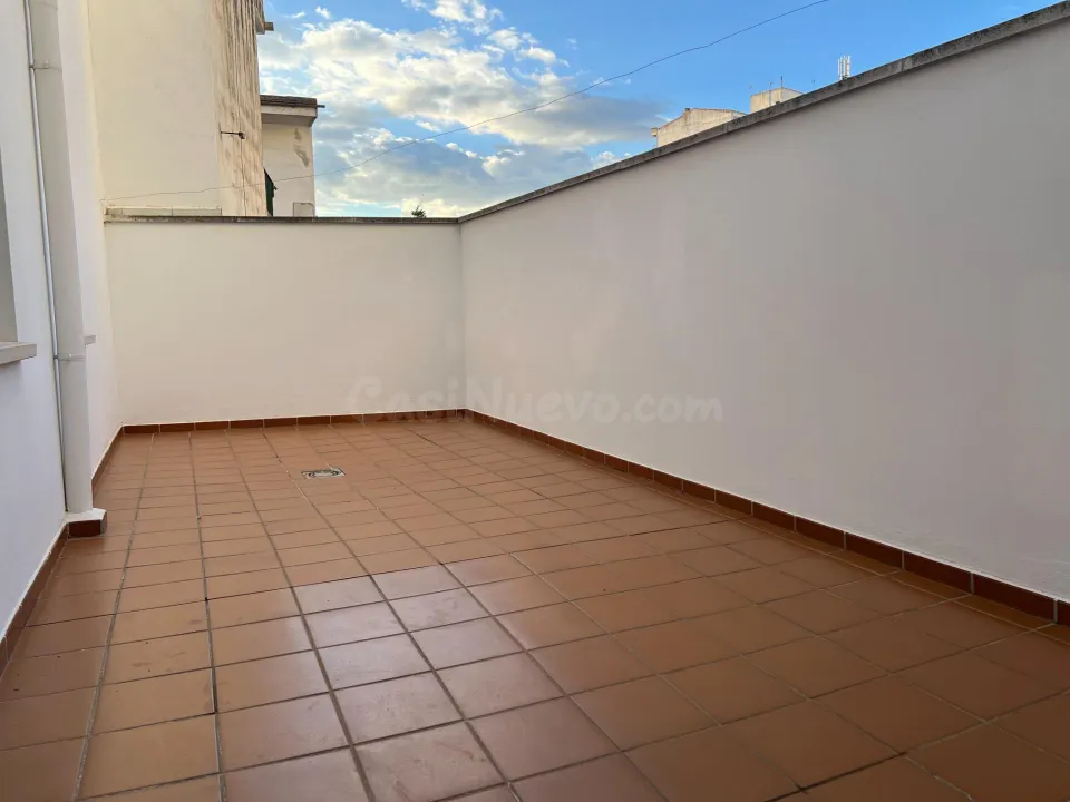 PISO 2 habitaciones CON PATIO EN EL CENTRO