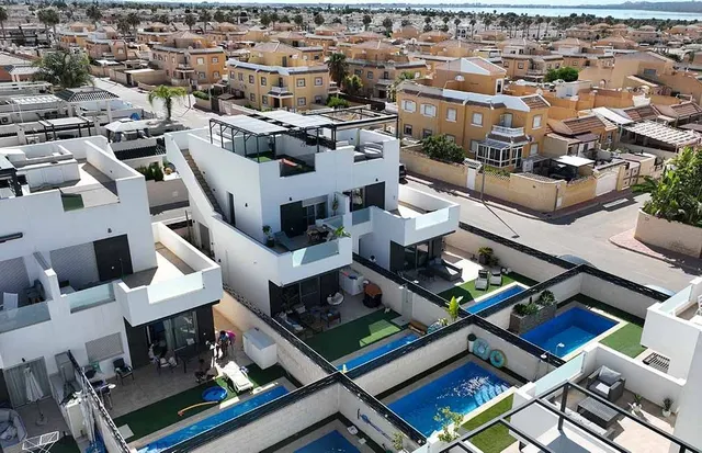 Casa adosada con piscina privada en Ciudad Quesada — 30