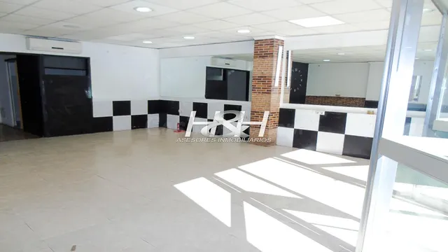Local comercial 68m² en alquiler - PZA. CONCORDIA - foto 2