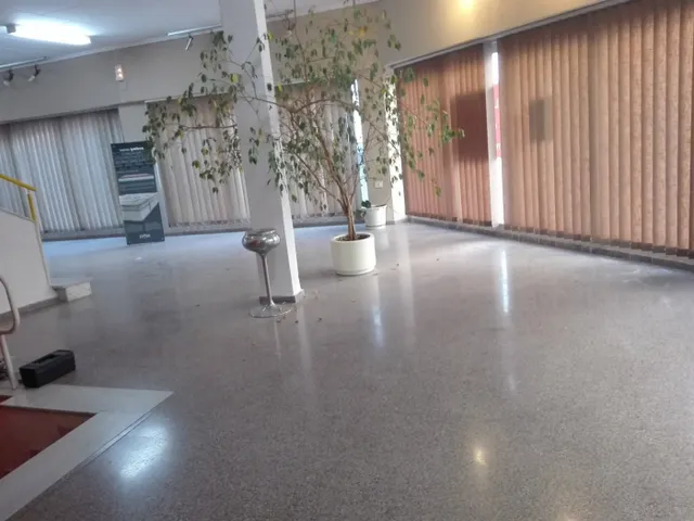 Local Comercial — 7