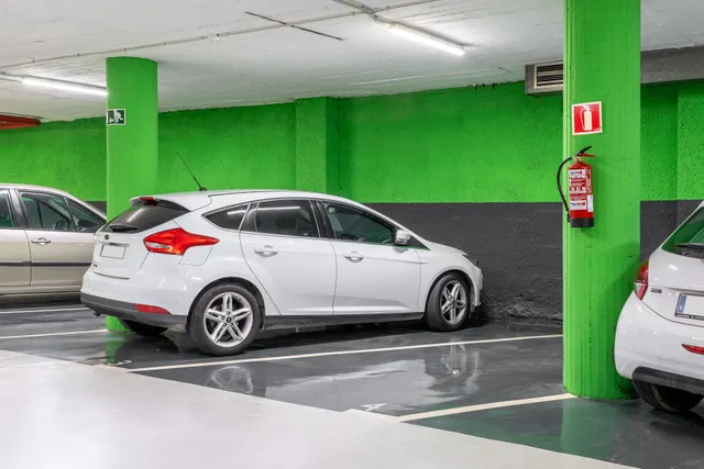 Parking de moto 2m² en alquiler - Eixample — 27