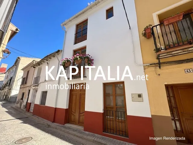 Casa en VENTA en Xàtiva, Calle Fuente Trencada, ideal para r - foto 2