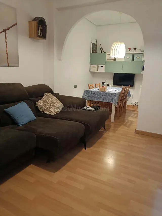 Piso reformado de 3 habitaciones y 78 m2 – segunda planta si