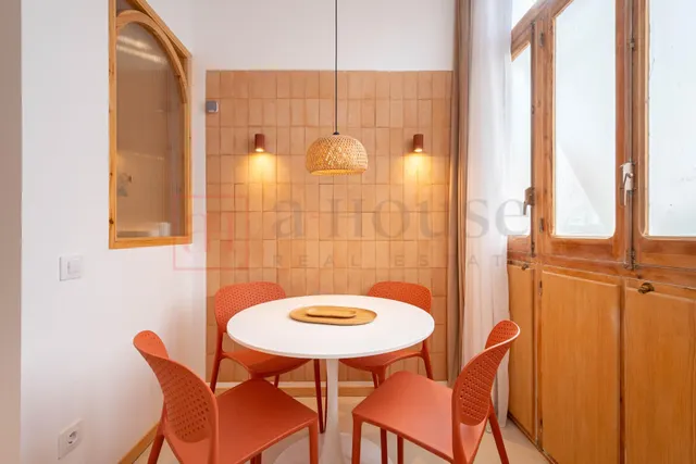 Piso luminoso y recién reformado, listo para entrar a vivir en vila de gràcia — 11