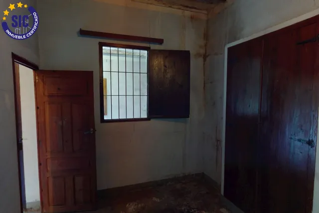 Casa de planta baja y dos alturas en el centro de Castellón, zona Tascas, junto a Fadrell, Borrull ideal para restauración o para vivienda. — 49