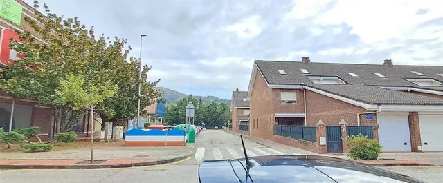 SE VENDE casa OKUPA en C Ria De Solia 9 de Astillero (El) - foto 3