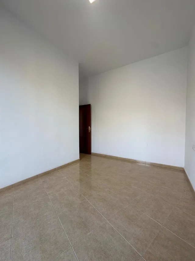 Alquiler de luminoso piso en el centro (gran vía) - Granada — 28