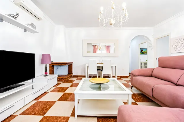 Chalet con amplia parcela en El Sotillo — 19