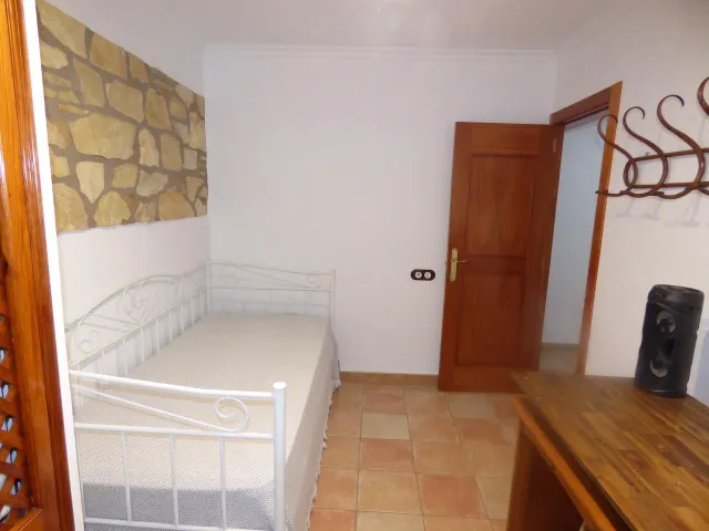 Encantadora Casa a Cuatro Vientos en Tordera - ¡Tu Refugio Ideal! — 14