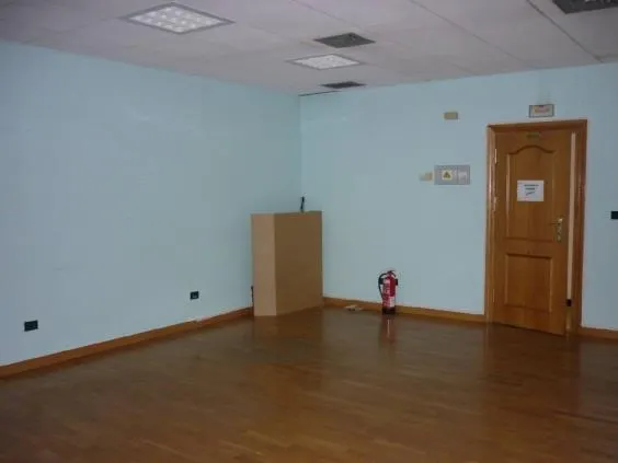 OFICINA EN ALQUILER EN EL CENTRO DE PONFERRADA — 4