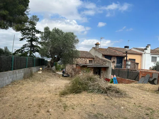 SOLAR EN VENTA CON CASAL DE PIEDRA EN LA SERRA BARONA — 22