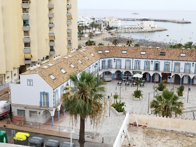 Ático dúplex estilo loft en 1ª línea de playa zona Puerto Ma
