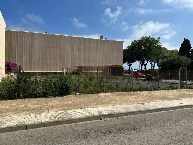 PARCELAS EN CENTRO DEL PUEBLO — 13