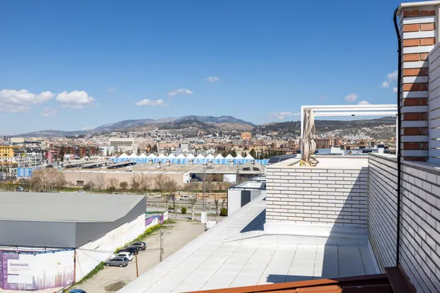 Ático Dúplex Reformado con Terraza de Ensueño en Armilla — 49