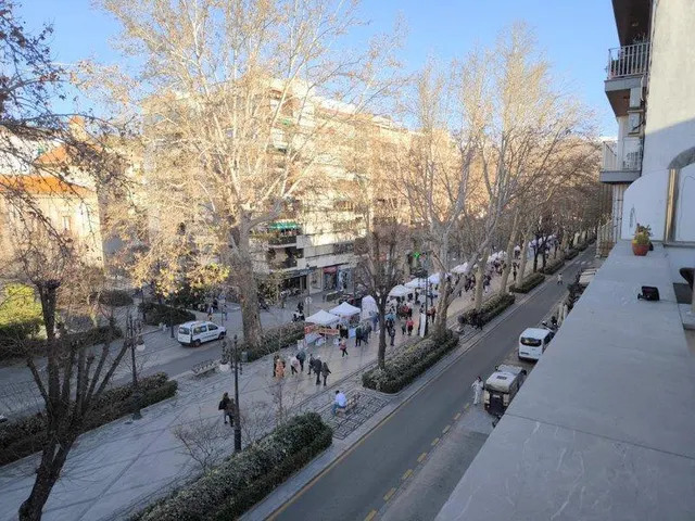 PISO CON TERRAZA EN ALQUILER EDIFICIO ZAIDA EN GRANADA