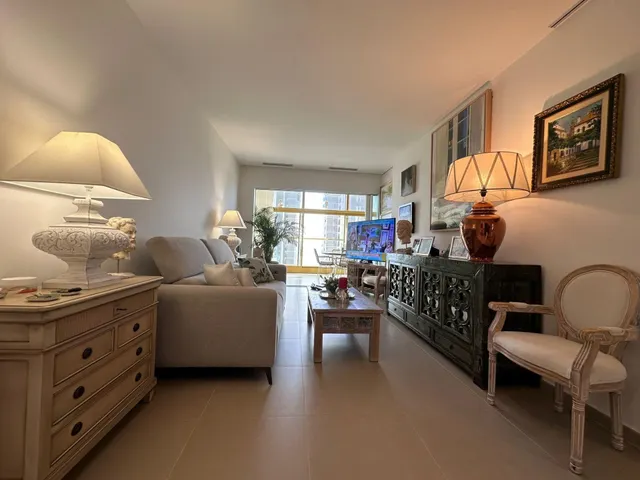Se vende magnifico apartamento en el icónico edificio Intempo, zona Poniente — 8