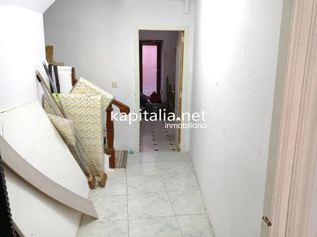 LOCAL COMERCIAL A LA VENTA EN ONTINYENT, UBICADO EN LA CALLE MAYOR — 4