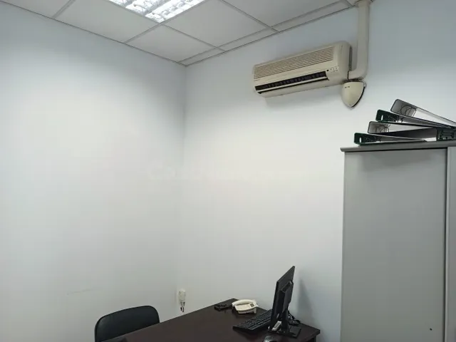 Se alquila local oficina en Avenida Los Majuelos - foto 4