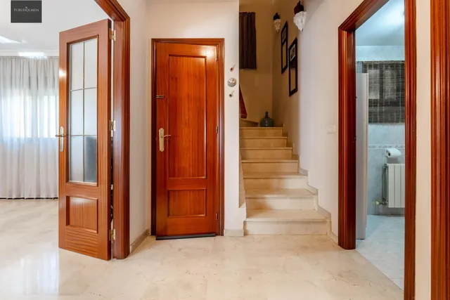 EXCLUSIVA VIVIENDA CON PISCINA PRIVADA EN URBANIZACIÓN "EL TORREÓN" EN ALBOLOTE. — 14