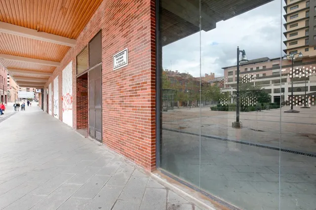 Oportunidad de inversión en local comercial al lado de Constitución. — 2