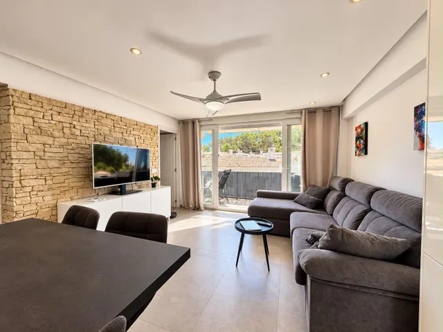 Oportunidad: Piso Moderno 2 dormitorios en Comunidad con Piscina y jardín en Santa Ponsa — 10