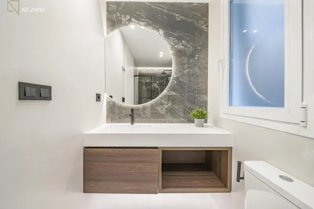 IMPRESIONANTE VIVIENDA TOTALMENTE REFORMADA EN LA CALLE NÚÑEZ DE BALBOA — 10