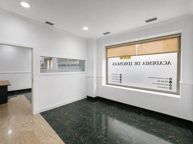 Alquiler local en pleno centro de Motril - foto 4