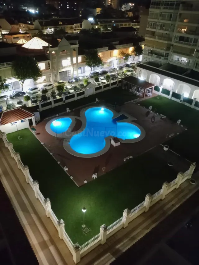 Ático/Piso con Vistas al Mar y Solárium Privado – Alquiler d